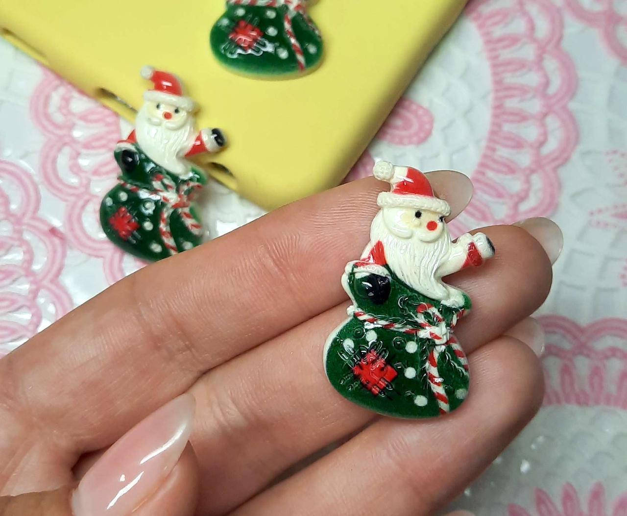 

5шт, Кабошоны, серединки "Дед Мороз"