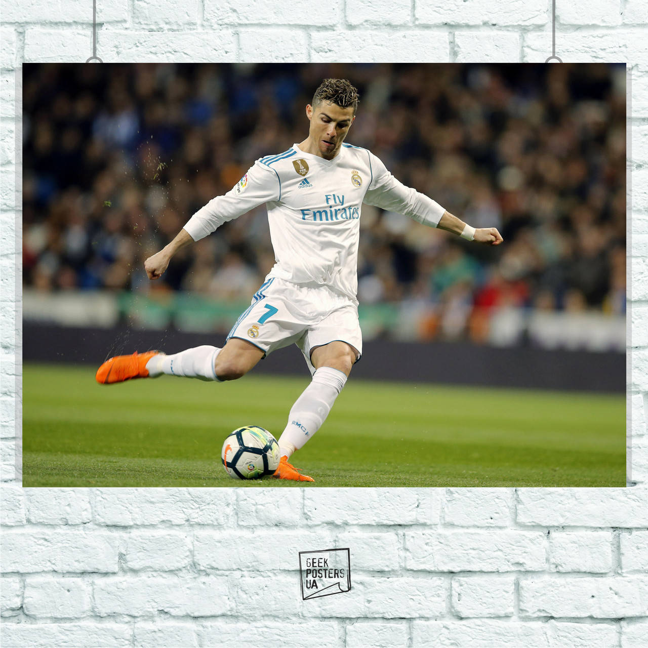 

Постер Cristiano Ronaldo, Рональдо, футбол. Размер 60x42см (A2). Матовая бумага