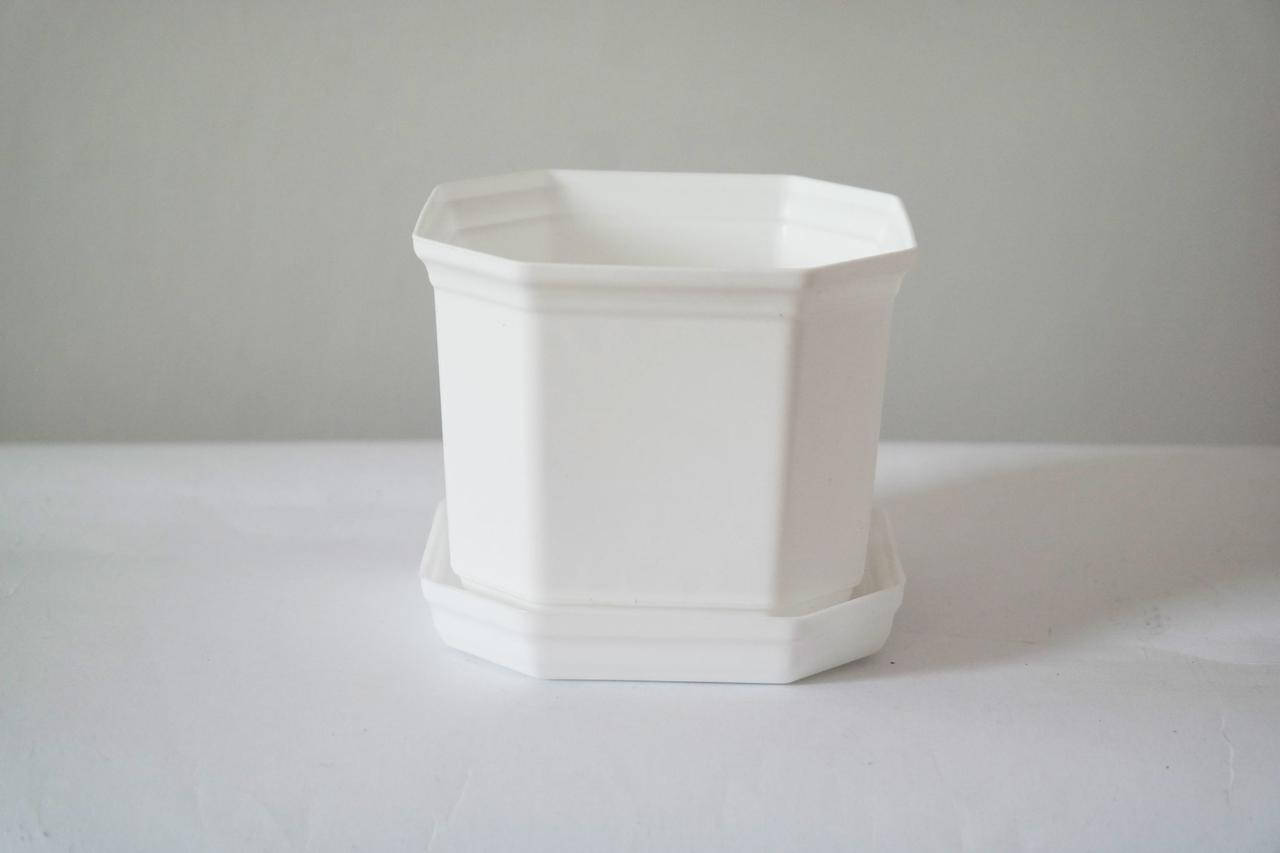 

Вазон Дама з підставкою 18 біла