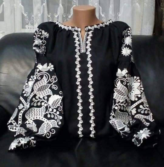 

Жіноча вишиванка