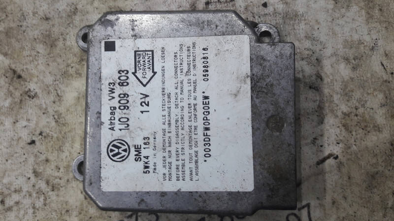 

Блок управления AirBag Volkswagen Golf 4 1J909603