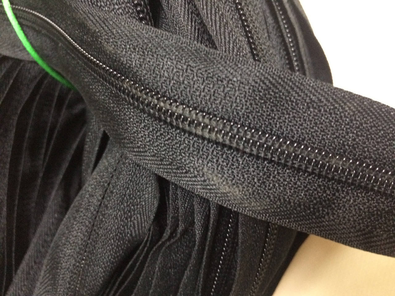 

Молния рулонная спиральная Тип 5 Цвет черный