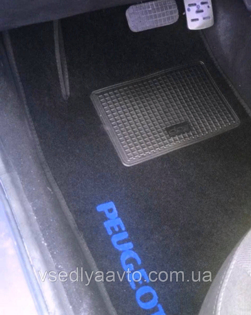 

Водительский коврик ворсовый PEUGEOT 206 с 1998-2005 гг.
