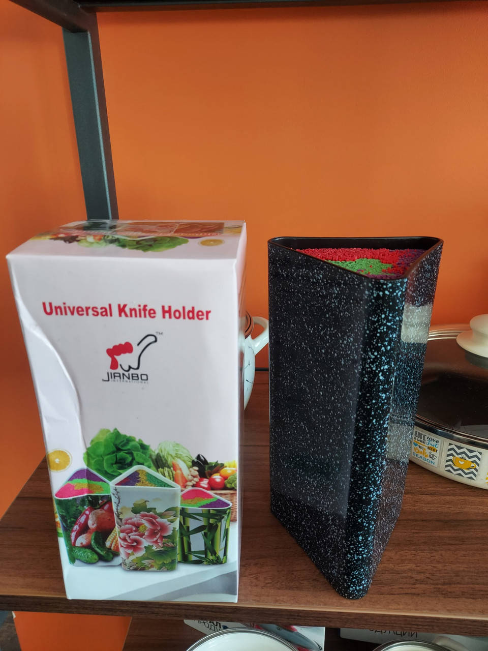 

Стойка для ножей треугольная чёрная крошка VT6-20080