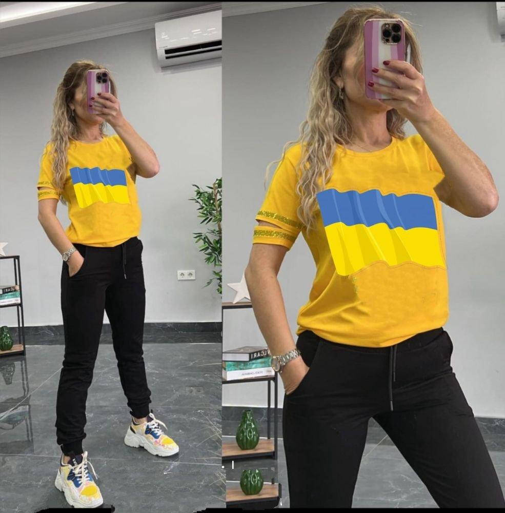 

Женский патриотический костюм