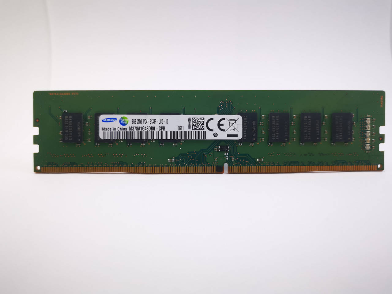 

Оперативная память Samsung DDR4 8Gb PC4-2133P (M378A1G43DB0-CPB) Б/У