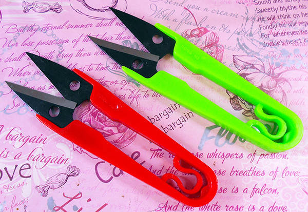 

Ножиці для підрізування ниток. 13х3,8см., колір на вибір продавця.