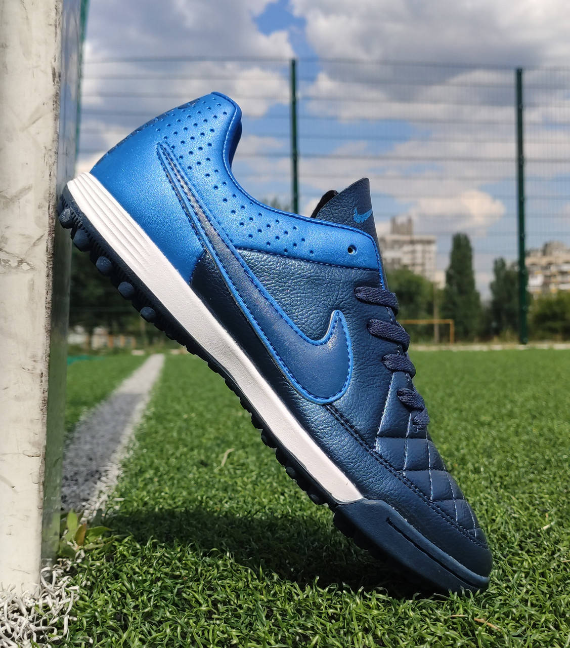 

Сороконожки Nike Tiempo 40р
