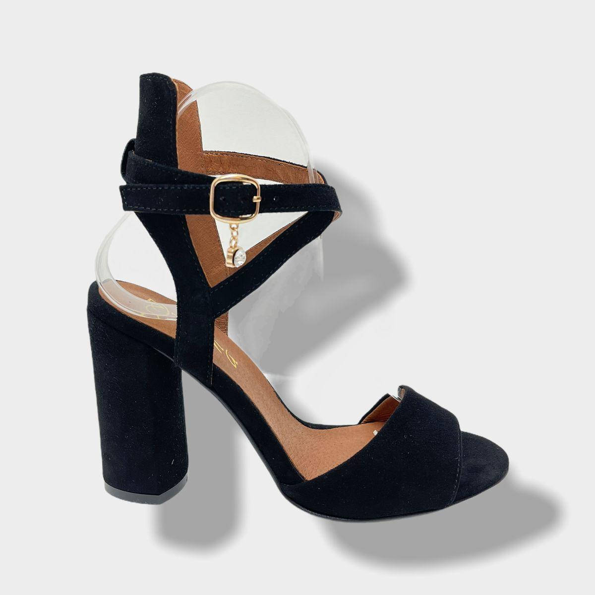 

Женские черные замшевые босоножки 612/45 BZ Ilona 40