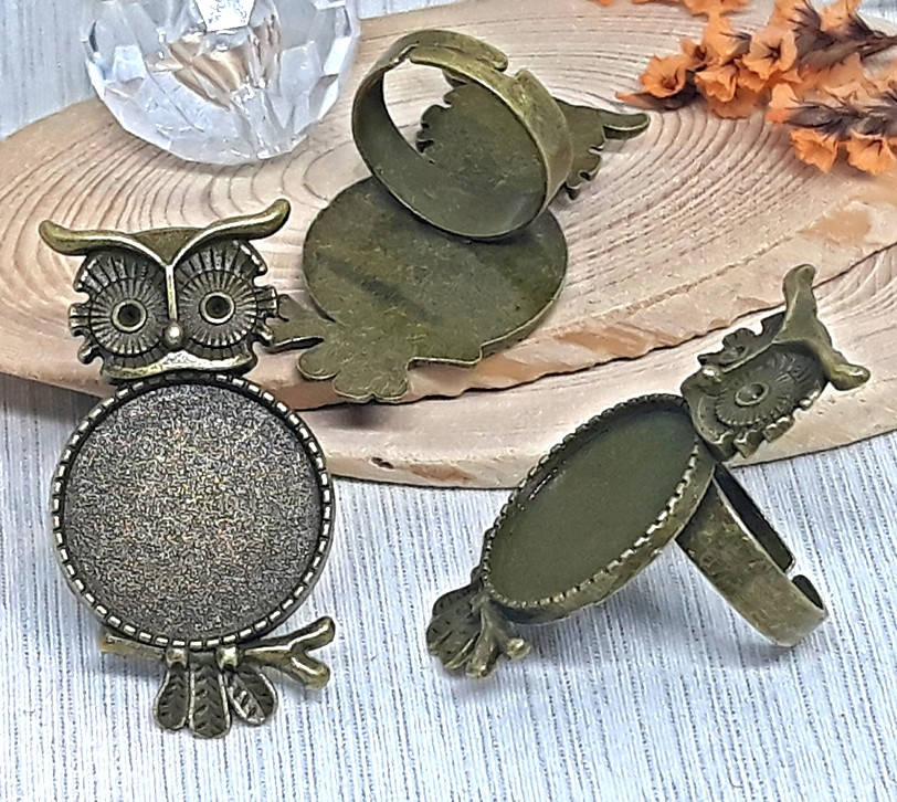 

Основа для кольца "Сова" Сеттинг круглая Бронза 42х22 мм под кабошон 20 мм