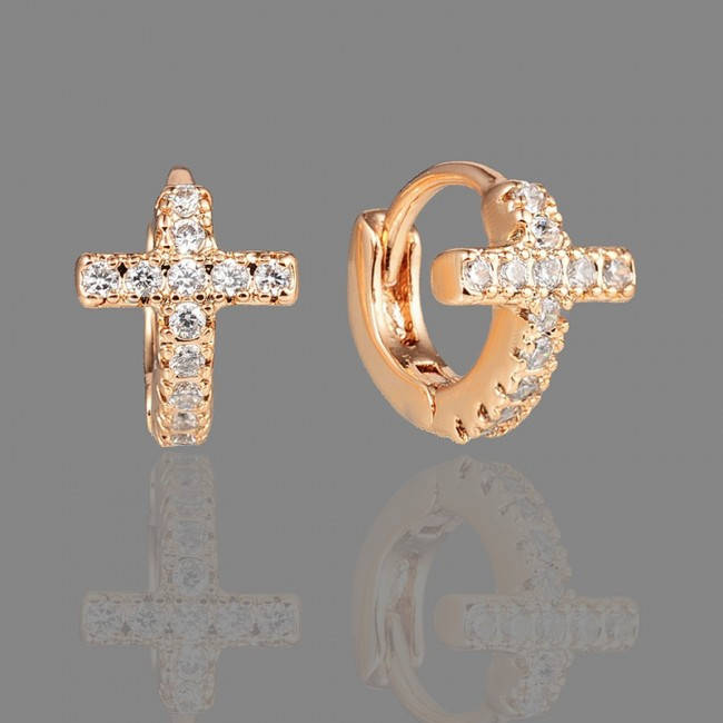 

Серьги крестики с фианитами Размер: 0,7 см. Медзолото. Медицинское золото. Ювелирная бижутерия.