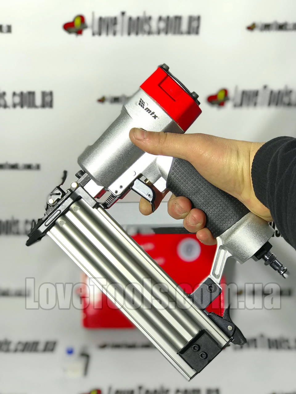 

Степлер для гвоздей, нейлер пневматический для гвоздей от 20 до 50 мм MTX