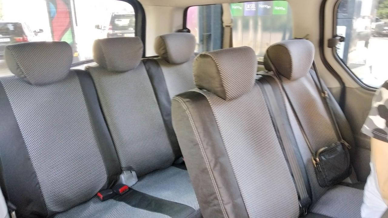 

Авточехлы Hyundai H-1 (8 мест) с 2007 г