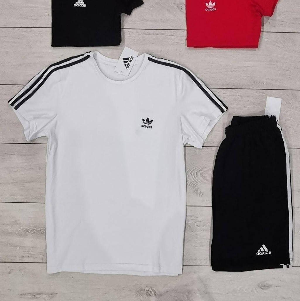 

Мужской комплект летний футболка шорты. Костюм мужской спортивный Adidas Турция белый. Живое фото