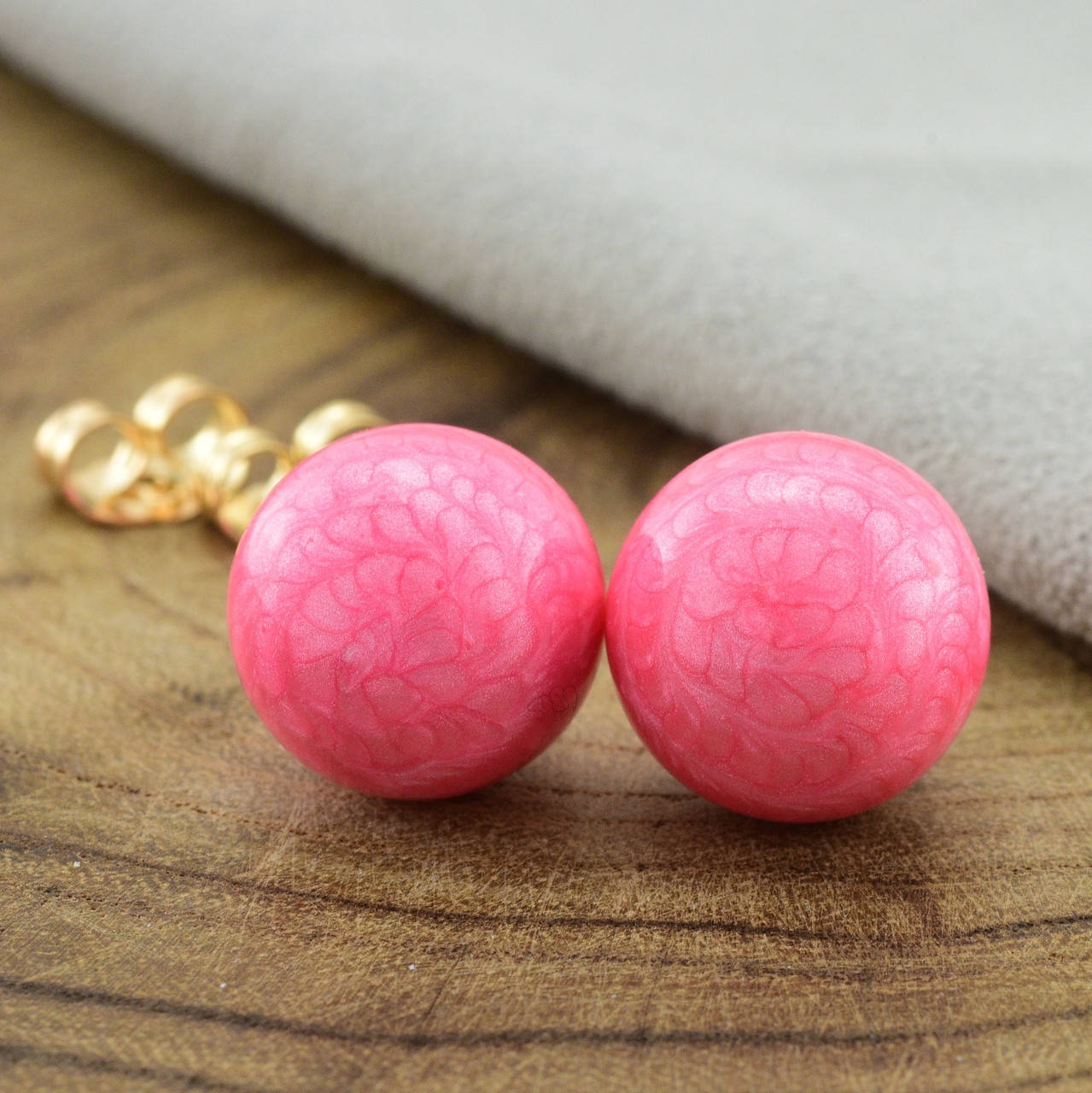 

Серьги Xuping 29157 размер 13х13 мм вес 3.3 г розовая эмаль позолота 18К