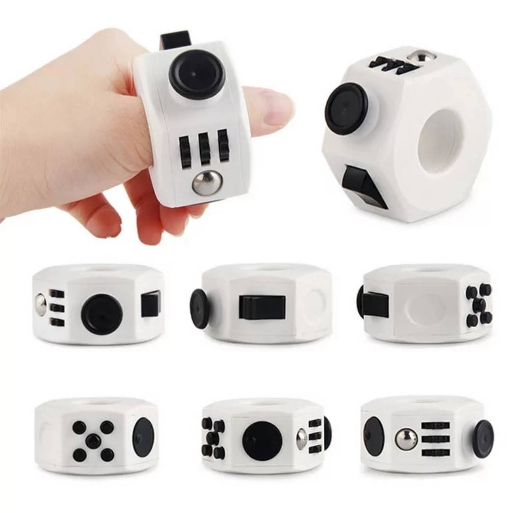 

Fidget Ring