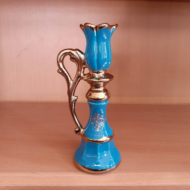 

Подсвечник высокий голубой с ручкой