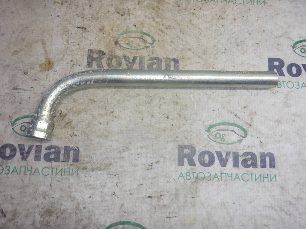

Б/У Балонный ключ Skoda FABIA 1 1999-2007 (Шкода Фабия), 4D0012219A (БУ-214170)