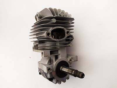 

Мотор в сборе бензопилы сучкорез 2500