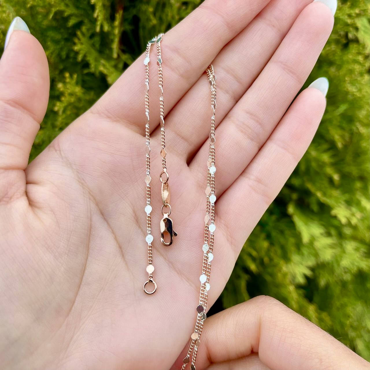 

Цепочка панцирное плетение комбинированное покрытие золотом 18к. длина 50 см. ширина 2 мм.