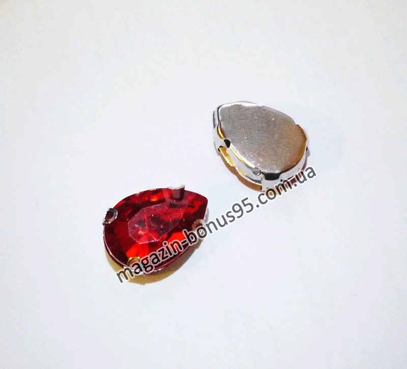 

Стразы камни пришивные в цапах 13х18 капля красный