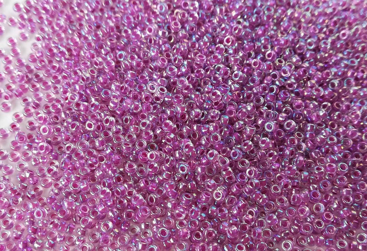 

Мiyuki 15/0 круглий 0264 - Raspberry Lined Crystal AB