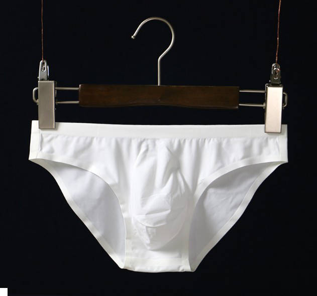 

Бельё белые бесшовные New Silk Bikini White лот 2137