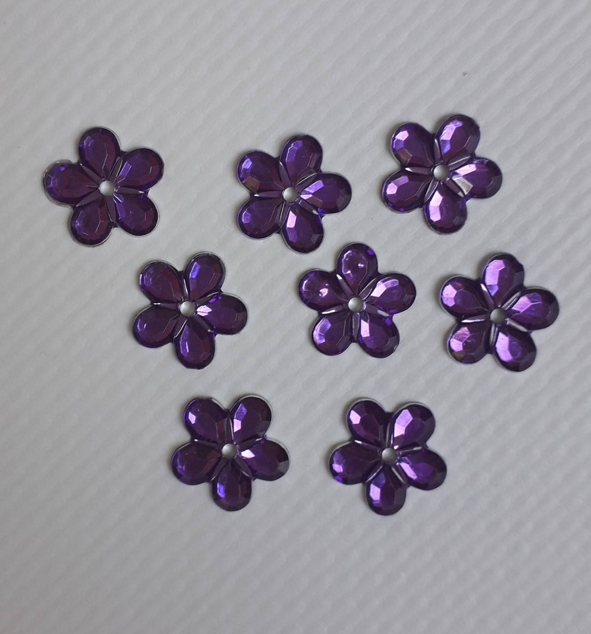 

Серединка страза фиолетовая 1см упаковка 30шт.