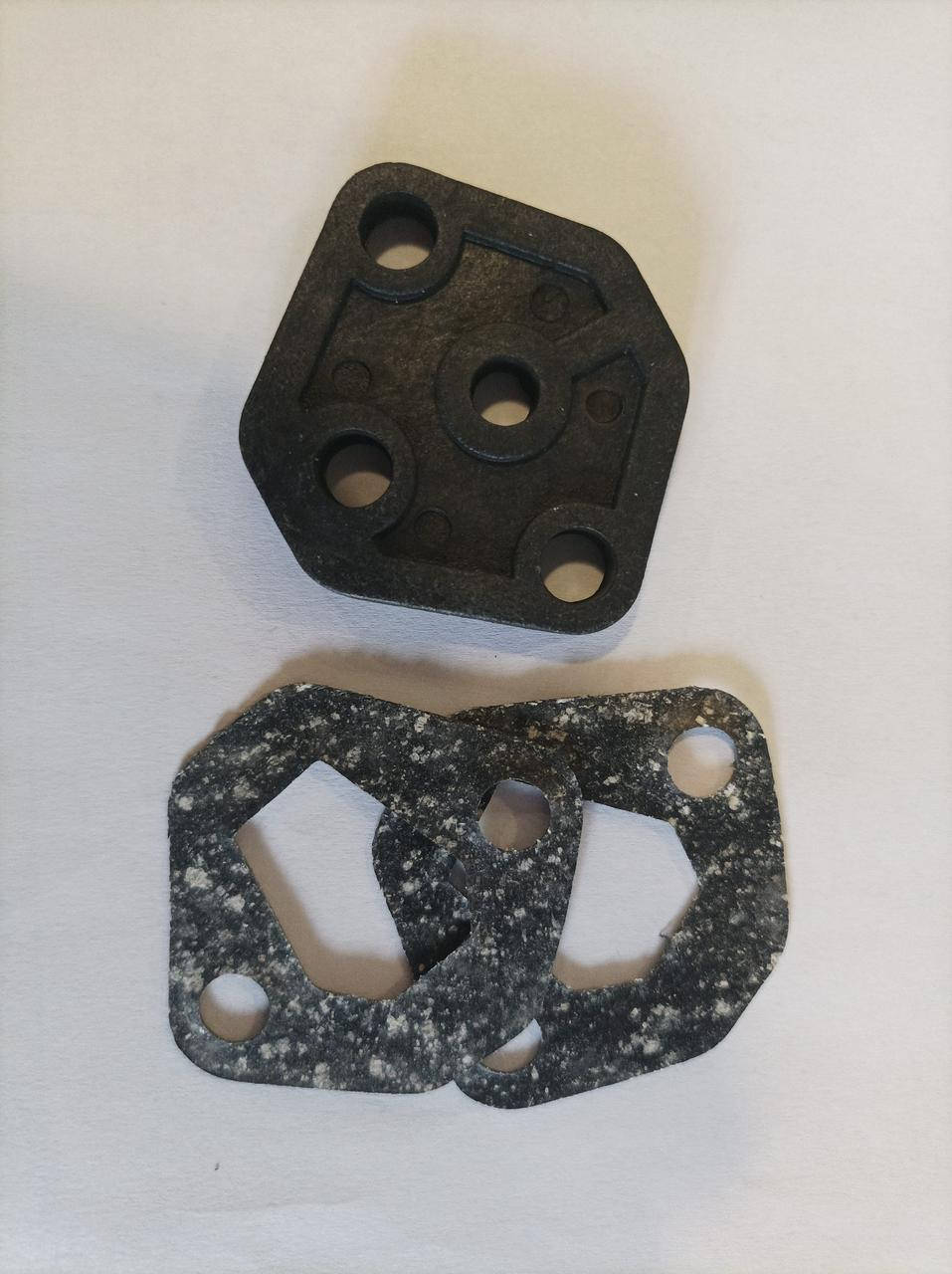 

Прокладка бензонасоса Таврия, Славута ( вкладыш+2 прокл )