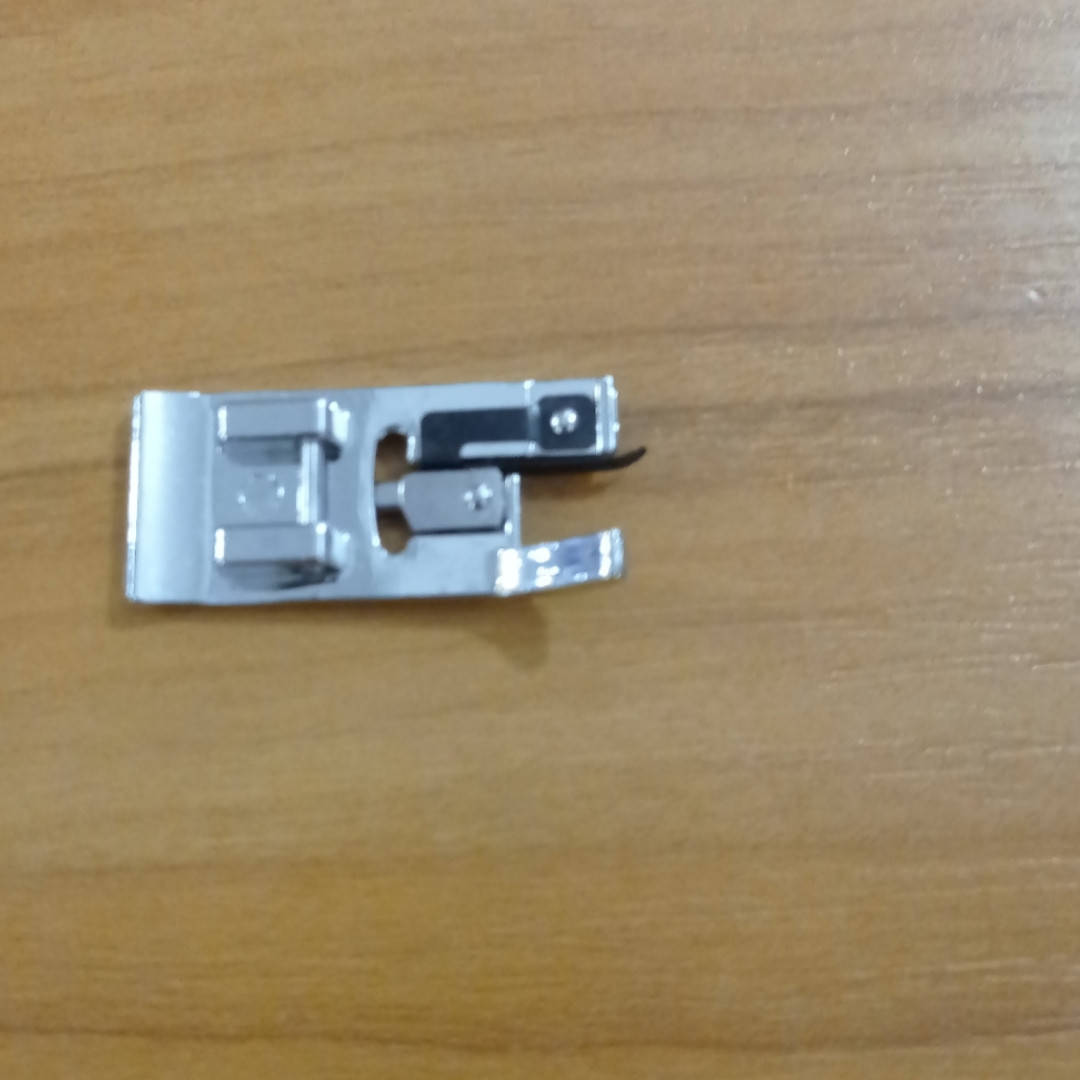 

Лапка оверлочная для иммитации оверлочной строчки PO-70160.