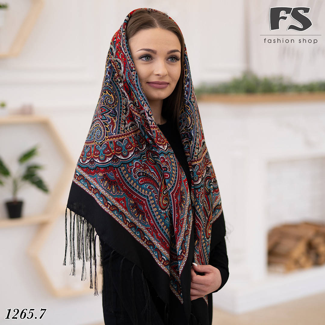 

Чёрный павлопосадский шерстяной платок Таира, Черный