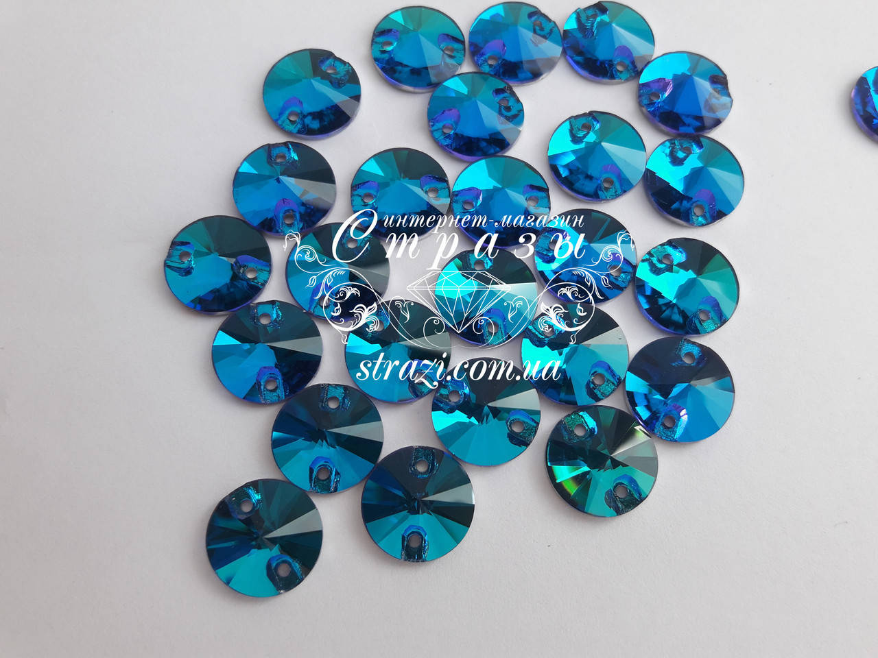 

Стразы пришивные Lux Круги 16мм. Blue Zircon