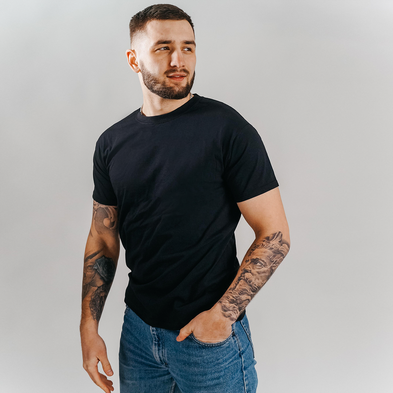 

Мужская футболка класическая 100% хлопок 0610360 M, Черный