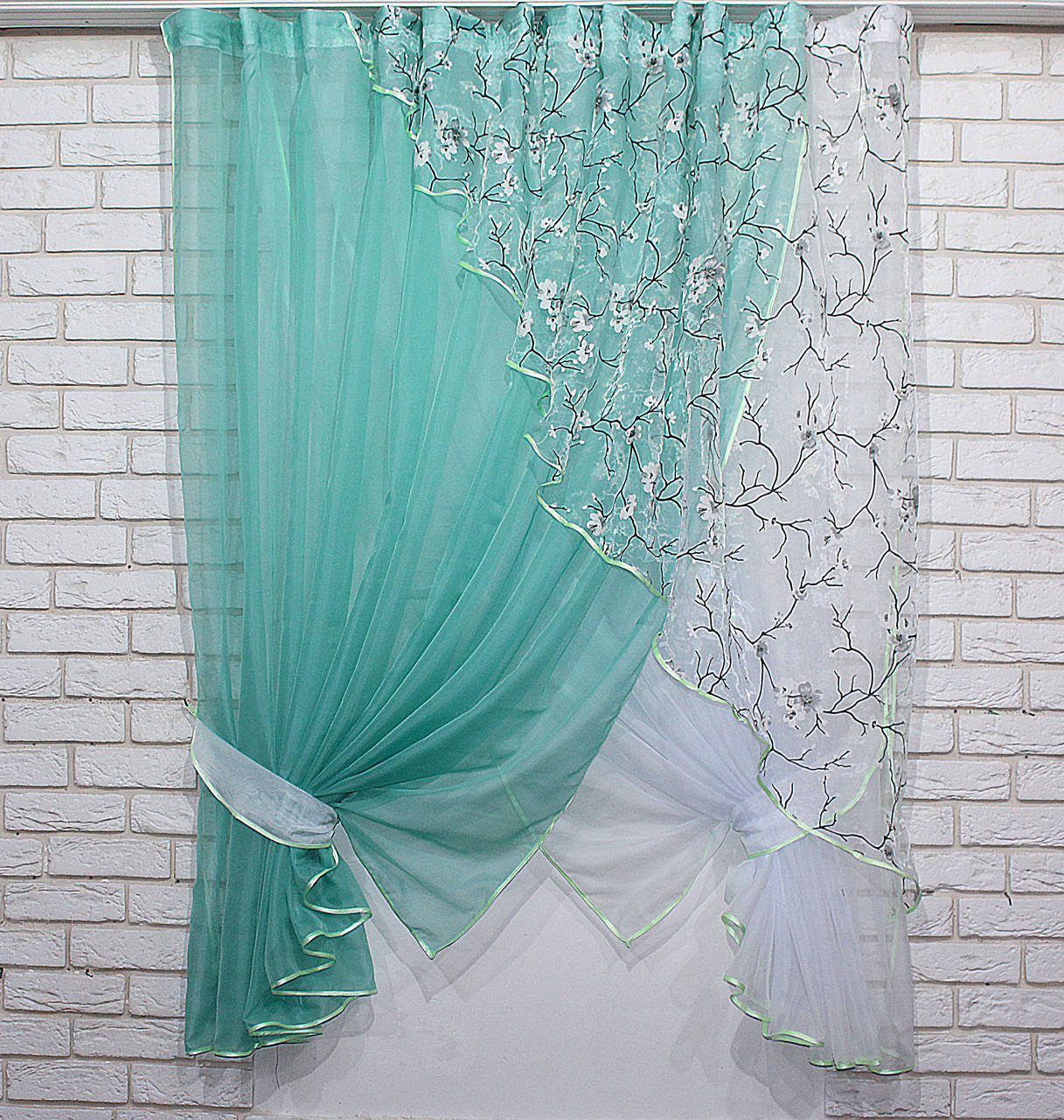 

Кухонный комплект (300х170см.), шторки с подвязками. Цвет бирюзовый с белым. Код 063к 50-263