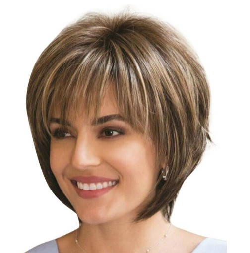 

Парик русый короткий с челкой