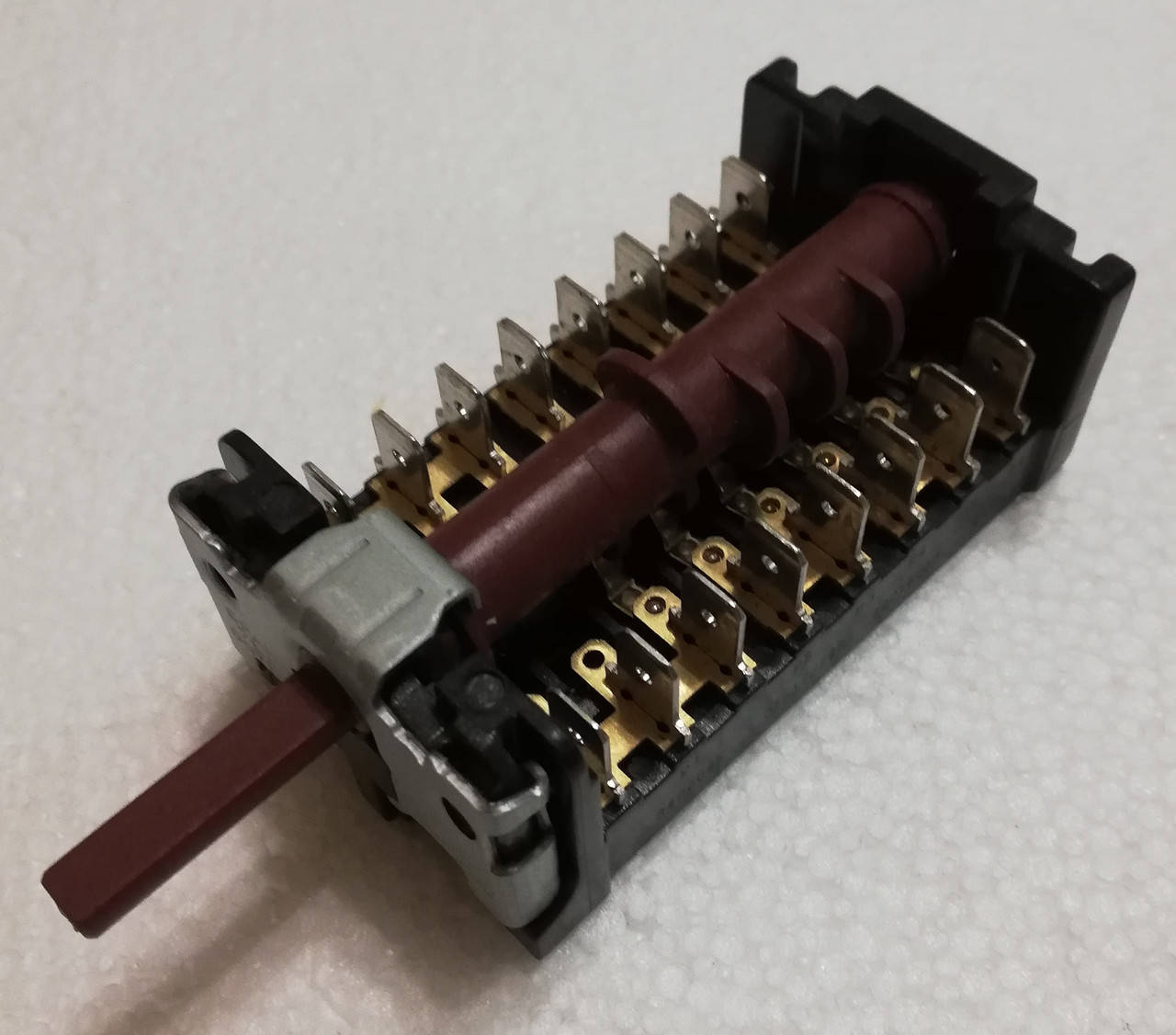 

Переключатель для плиты Hansa 840604К