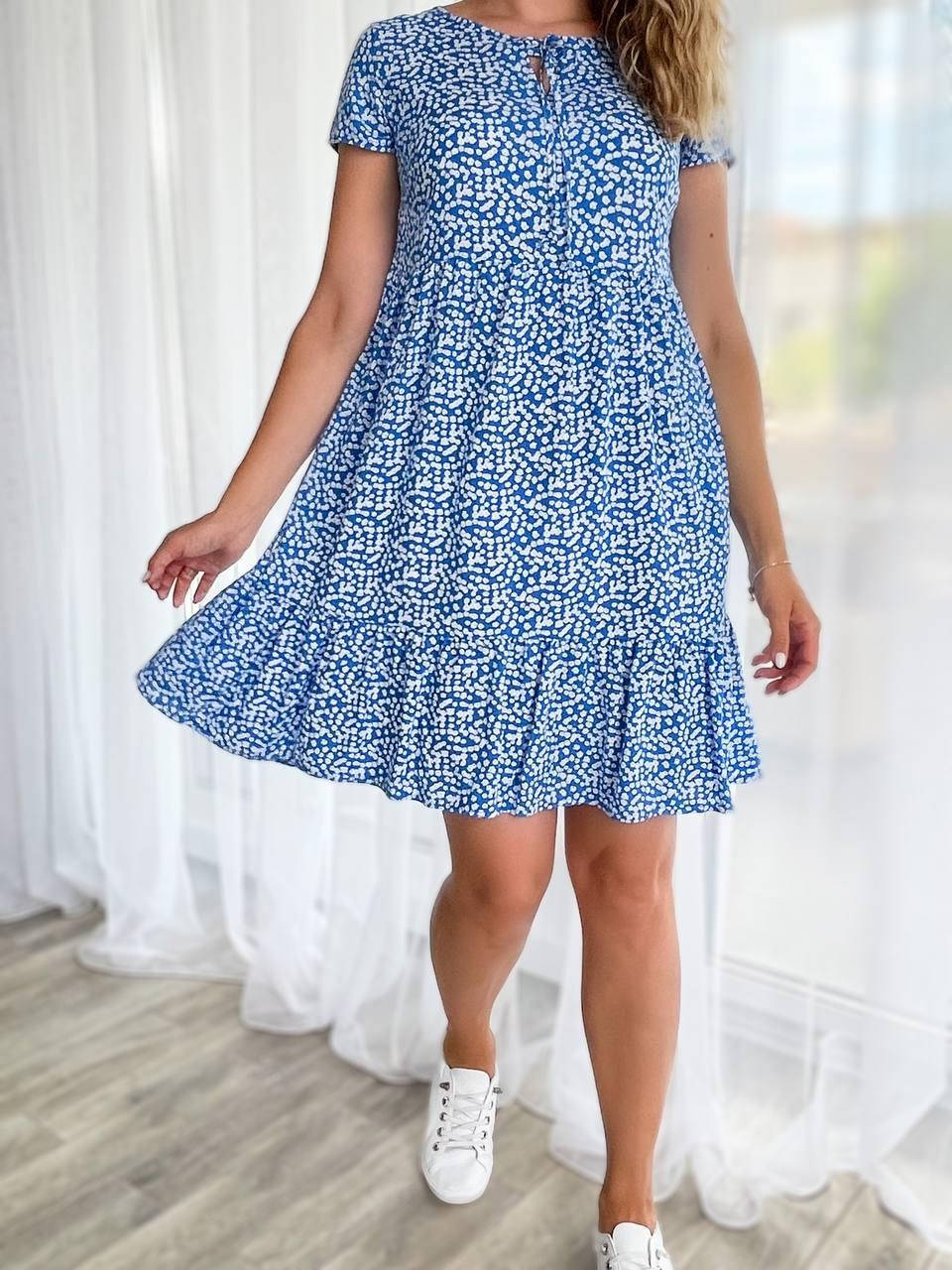 

Голубое свободное летнее платье из штапеля