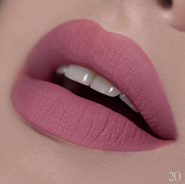 

Жидкая матовая помада Complimenti Nude Matte №20