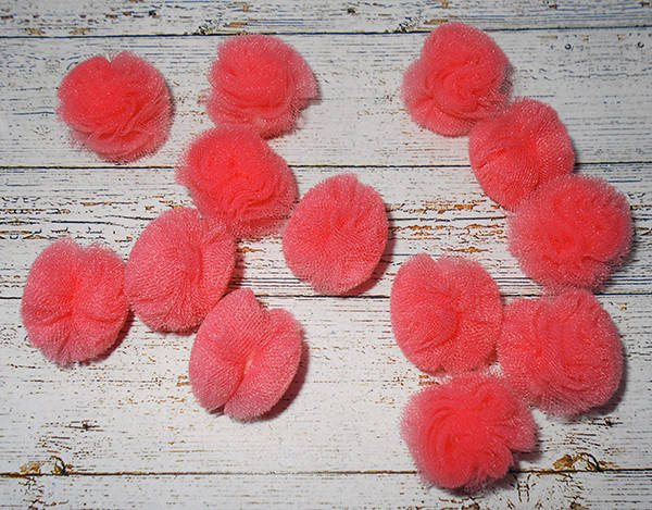 

Помпон 2,5см з фатину, кораловий