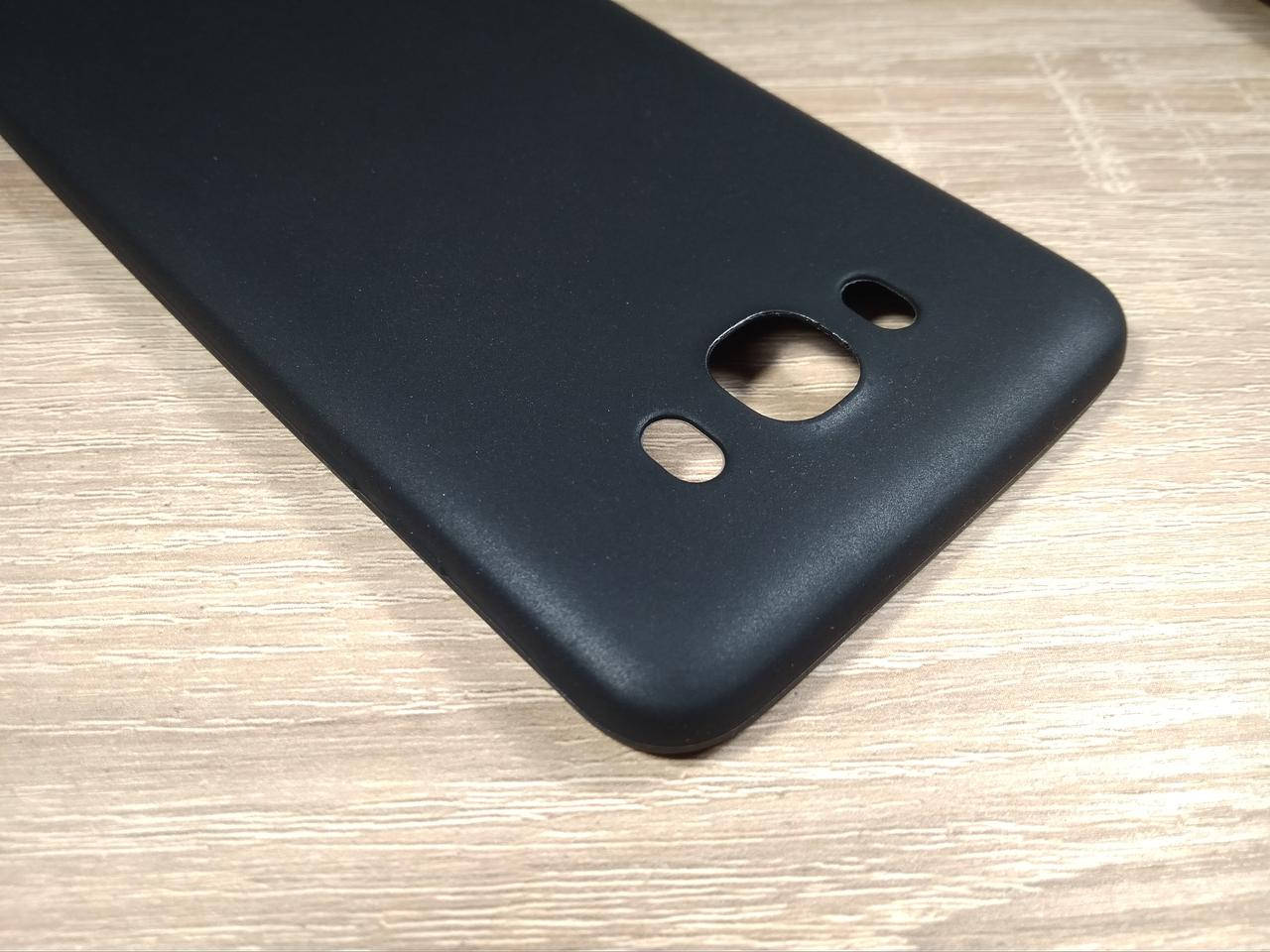 

Чехол Samsung Galaxy J7 (2016) J710 черный матовый