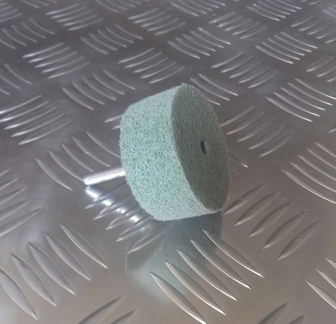 

Головка с абразивная волокна (зелёная) 50х25х6мм Р240