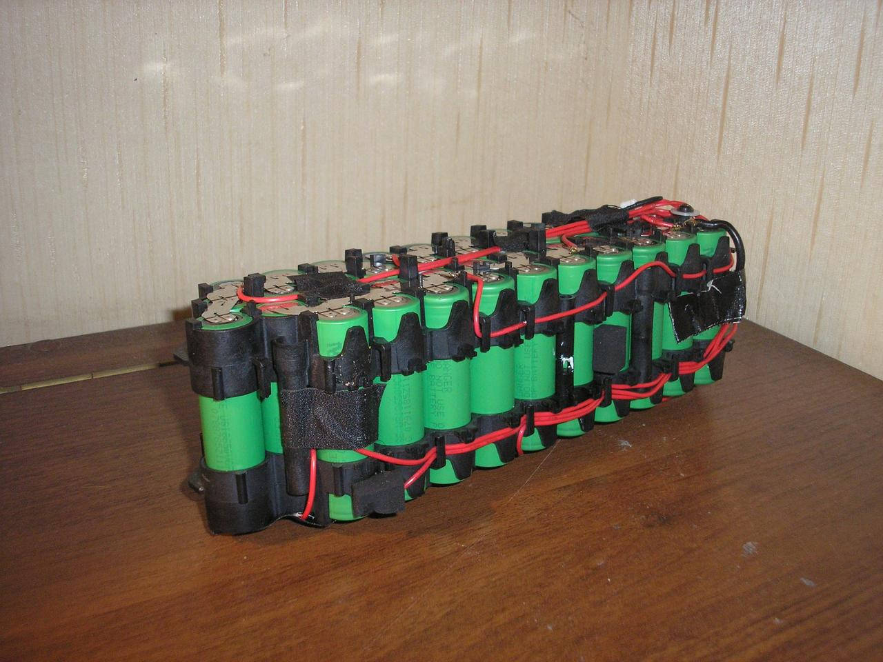 

Аккумулятор электровелосипеда 36V /12,1 Ah / 436 Wh заводская сборка.