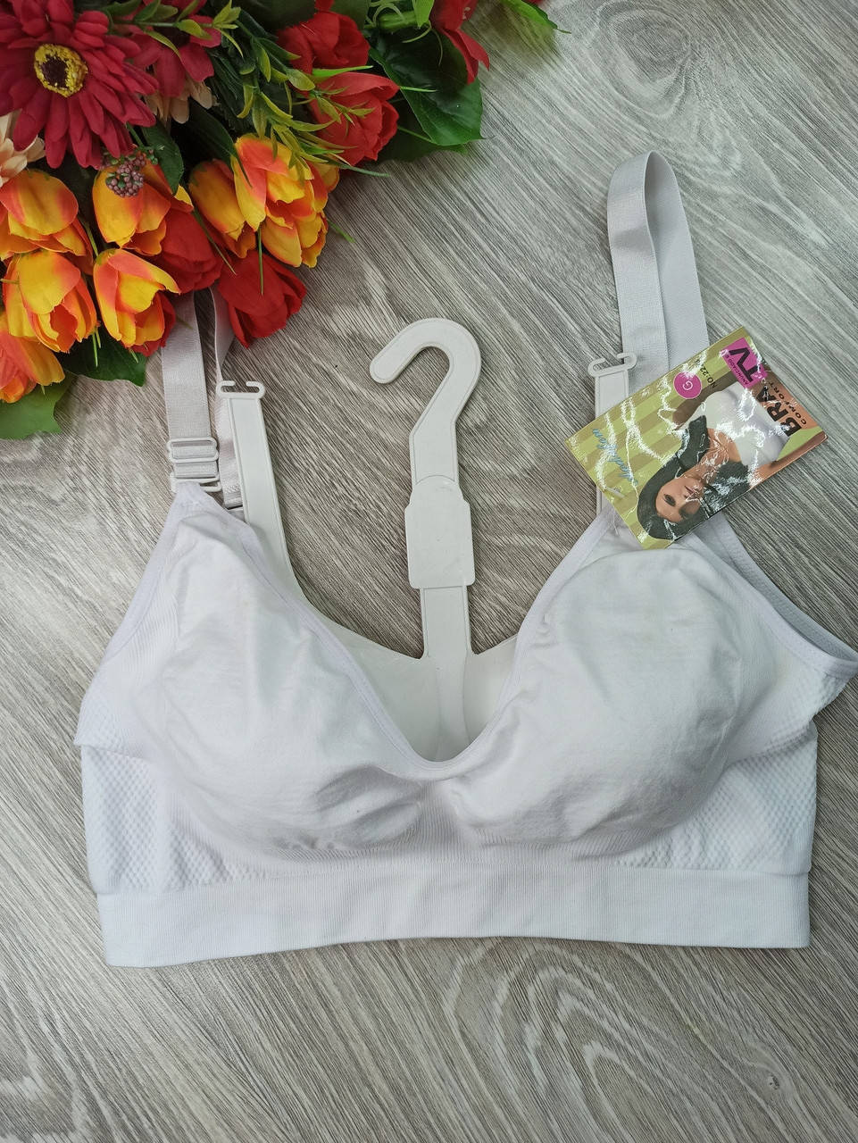 

Топ Bra бесшовный на застежке G (85-95 см) белый (2223) Уценка!