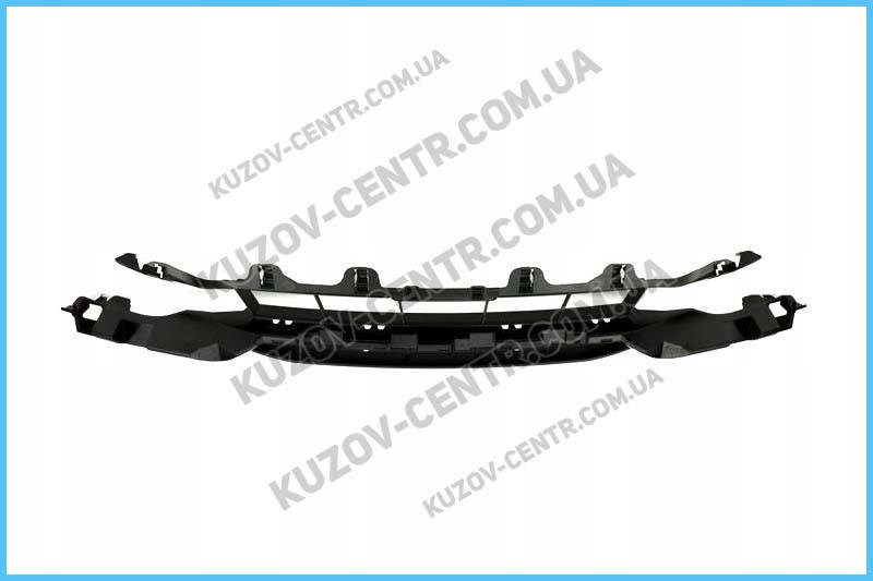 

Решетка в бампере средняя BMW 3 F30 '12-15 (FPS) 51117263478
