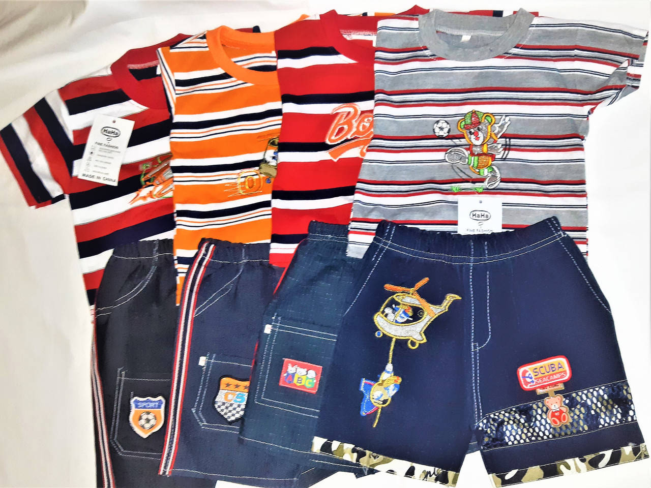 

Костюм (футболка+джинсовые шорты) летний, тонкий на мальчика, полосатый, разных расцветок, на 1-3 года