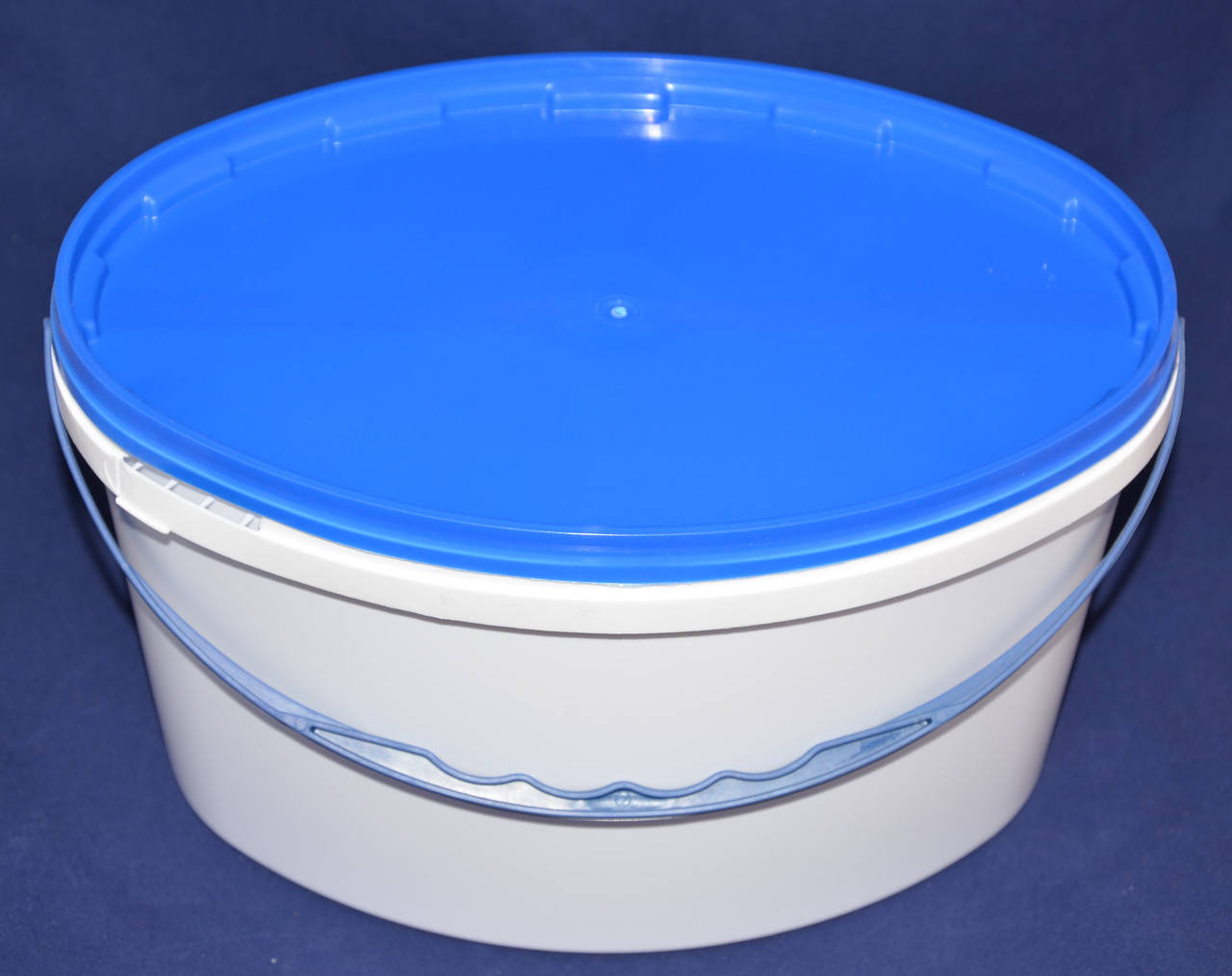 

Ведро 5,6 л(овал) пластиковое для пищевых продуктов, белое 020000058, Белый