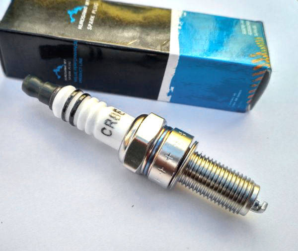 

Свеча (CR8E) 4T YAMAHA GEAR UA06J SA-36J/39J (d-10mm, L-19,0mm) "Kurosawa MT"