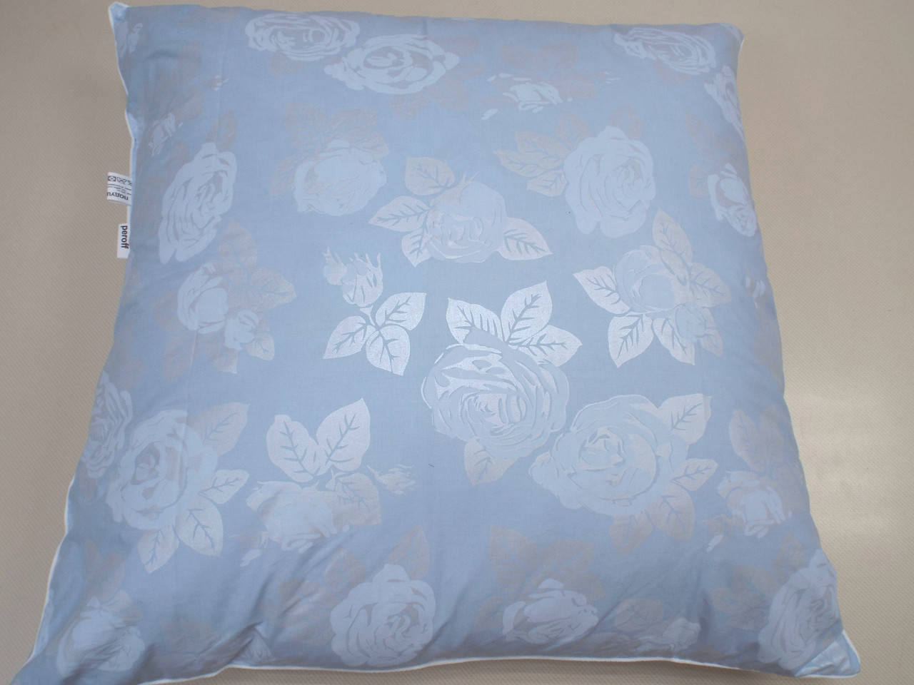 

Подушка 70*70 см пухо-перьевая 30/70, Голубой