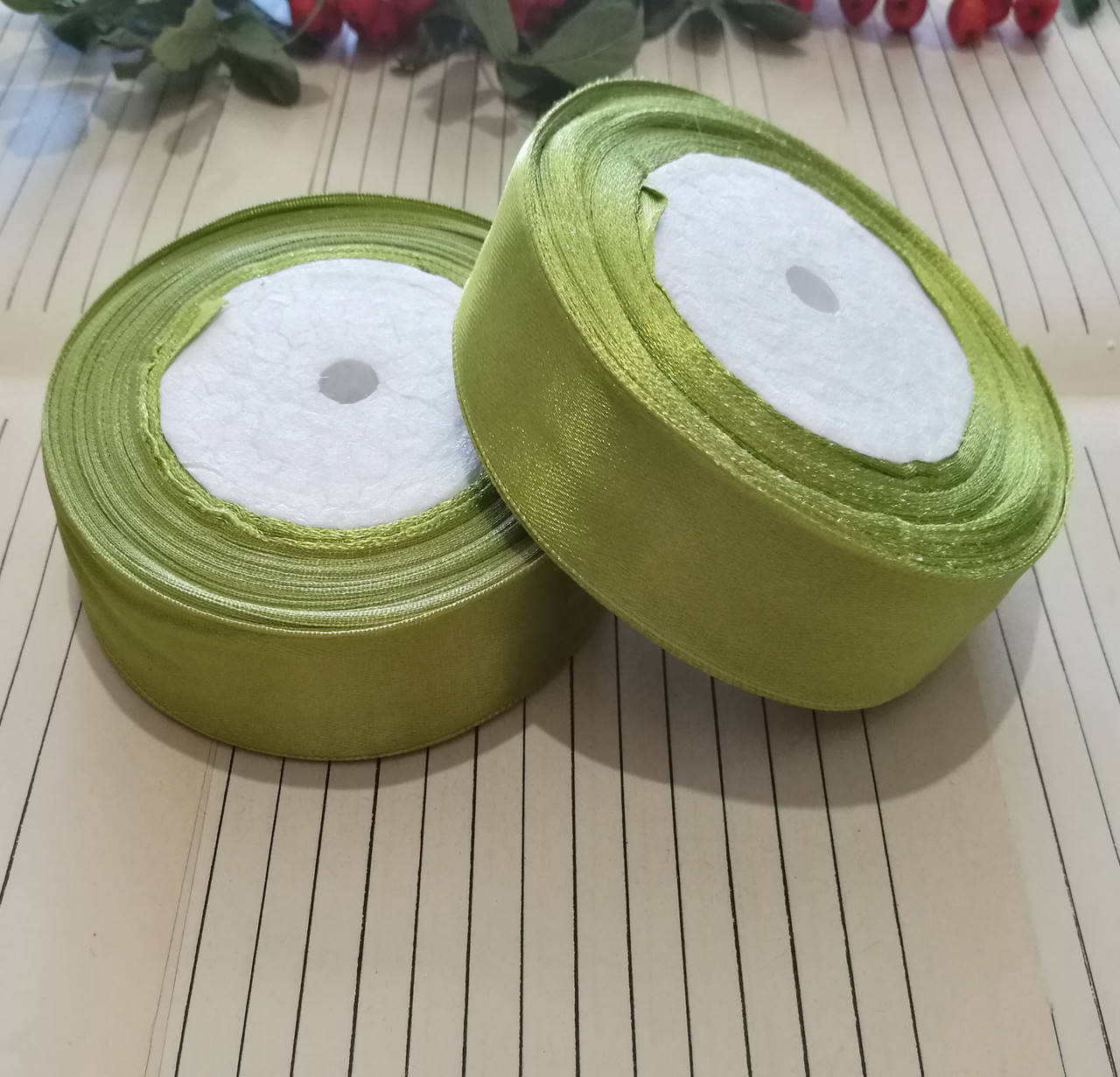 

Стрічка атласна, оливкова, 2,5 см, 23 м/котушка