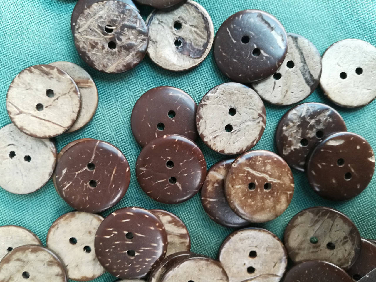 

Деревянные пуговицы из кокоса PG765 №32/20мм (100шт), Коричневый